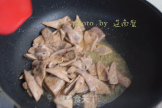 辣椒炒猪肝的做法步骤：6