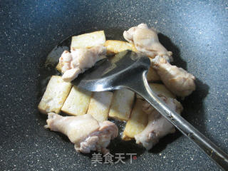 老豆腐烧鸡翅根的做法步骤：4
