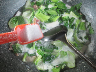 腊鸭腿青菜煮年糕的做法步骤：4