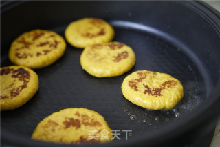 豆沙南瓜饼的做法步骤：7