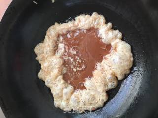 海蟹酱炒鸡蛋的做法步骤：6