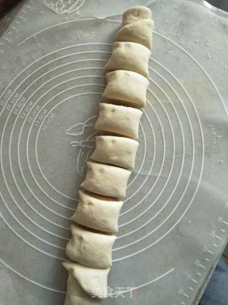 芝麻盐饼的做法步骤：6