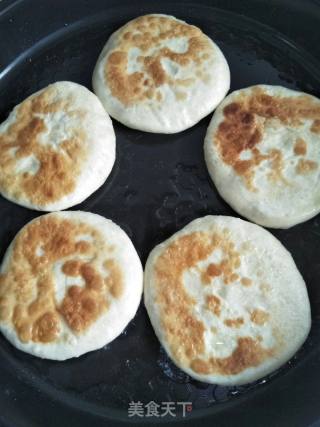 芝麻盐饼的做法步骤：9