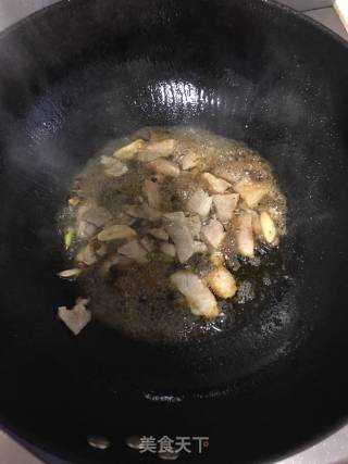 猪肉片炒花菜的做法步骤：7