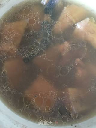 榴莲壳煲鸡的做法步骤：5