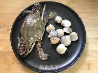 海鲜面的做法步骤：1