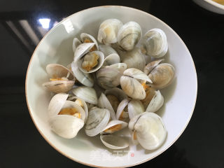 海鲜面的做法步骤：3