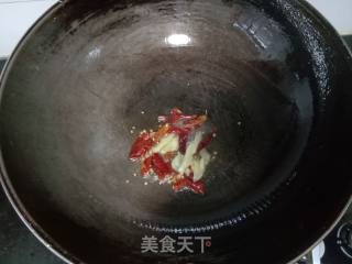香菜炒猪鼻的做法步骤：5