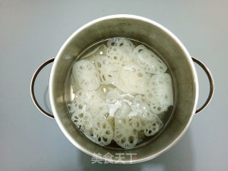 酸甜藕片的做法步骤：4