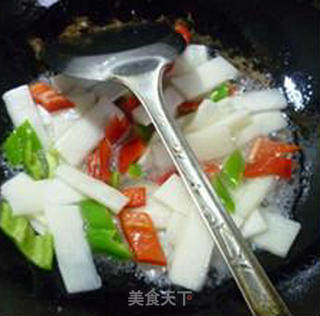 青红椒炒山药的做法步骤：9