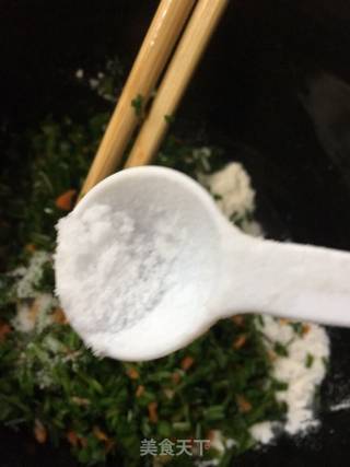 野葱蛋饼的做法步骤：7