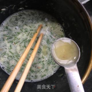 野葱蛋饼的做法步骤：13
