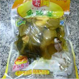 酸菜炒笋尖的做法步骤：2