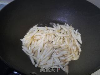 醋溜藕丝的做法步骤：3