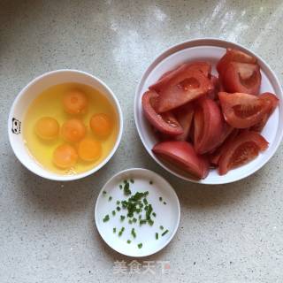 西红柿鸡蛋汤的做法步骤：1