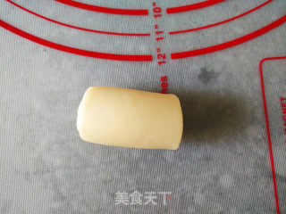 蛋黄酥的做法步骤：11