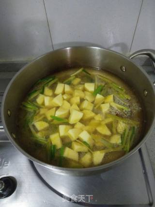 土豆炖豆腐的做法步骤：5