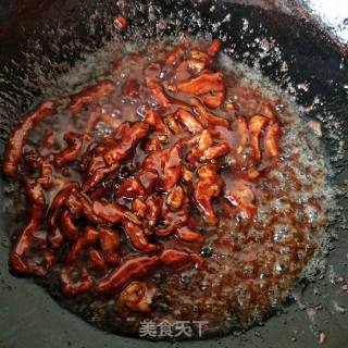 酱肉丝浇青菜的做法步骤：5