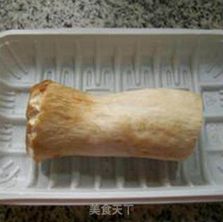 双菇炒面筋的做法步骤：2