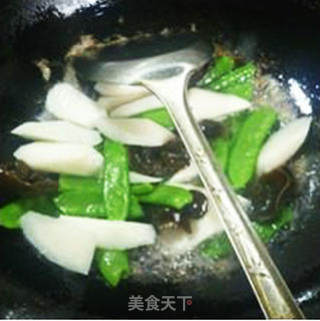 荷兰豆黑木耳山药的做法步骤：9