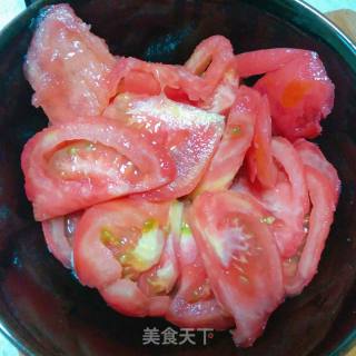 西红柿炒鸡蛋的做法步骤：2