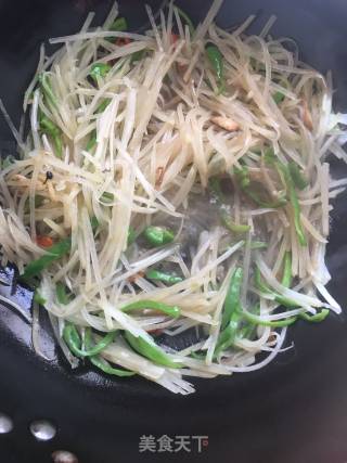 尖椒土豆丝的做法步骤：8