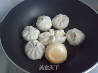 猪油渣萝卜水煎包的做法步骤：20