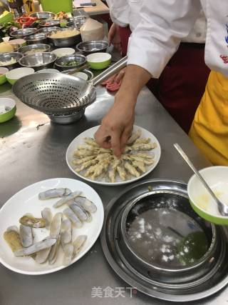 蒜蓉粉丝蒸蛏子的做法步骤：5