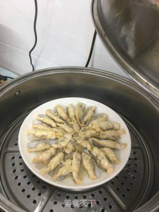 蒜蓉粉丝蒸蛏子的做法步骤：6