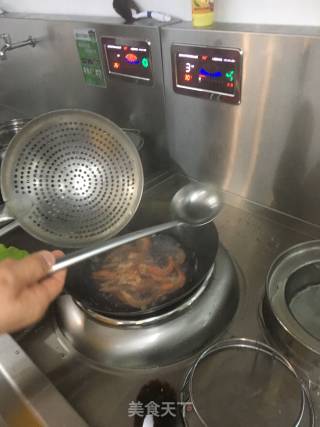 蒜蓉粉丝开边虾的做法步骤：3