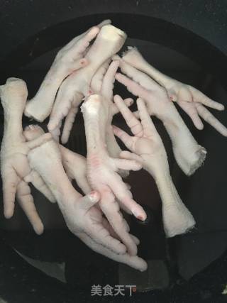 酱花生鸡爪的做法步骤：2