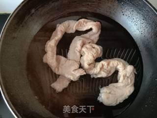 麻辣肥肠的做法步骤：2