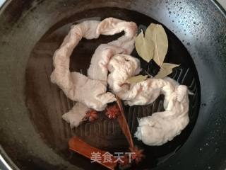 麻辣肥肠的做法步骤：3
