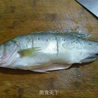 啤酒海鲈鱼的做法步骤：4