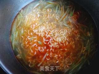 萝卜丝方便面的做法步骤：5