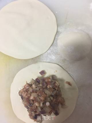洋葱牛肉馅饼的做法步骤：8
