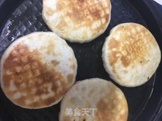 洋葱牛肉馅饼的做法步骤：12