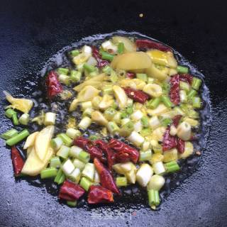 排骨烧土豆的做法步骤：3