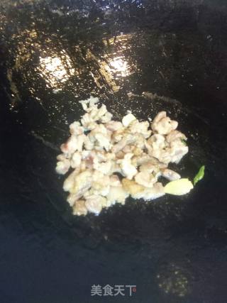 苦瓜炒肉的做法步骤：4