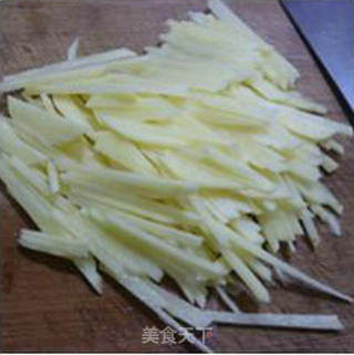 茶树菇炒土豆丝的做法步骤：5