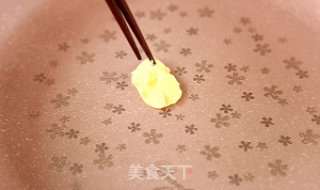 这颗会爆汁的班尼迪克蛋，营养与颜值集一身的早餐的做法步骤：7