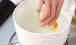 这颗会爆汁的班尼迪克蛋，营养与颜值集一身的早餐的做法步骤：11