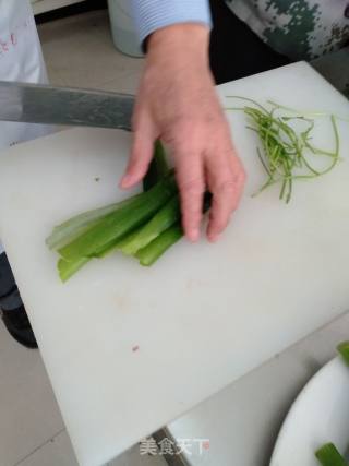 土豆葱香饼的做法步骤：3
