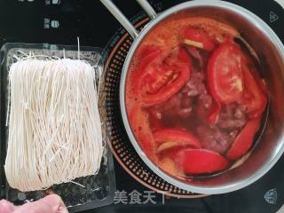 淮山面线糊+牛肉+西红柿????的做法步骤：3