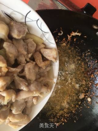 辣椒炒鸡肉的做法步骤：11