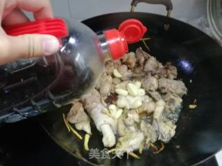 板栗烧鸡的做法步骤：8