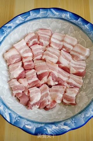 水晶粉红烧肉的做法步骤：1