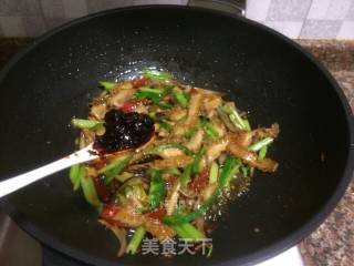泡椒爆炒卤毛肚的做法步骤：10