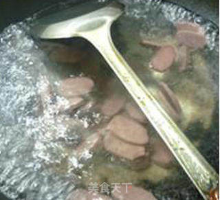 鸡蛋炒黑米年糕的做法步骤：7