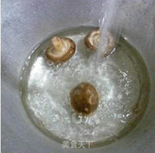 香菇青菜炒年糕的做法步骤：6